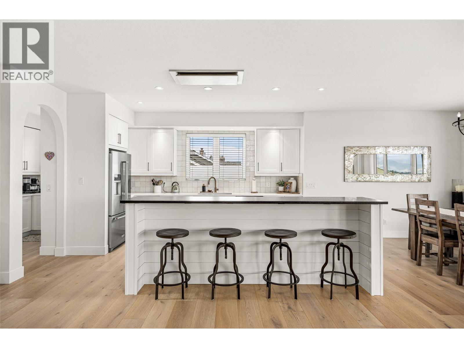 415 Curlew Drive, Kelowna, British Columbia  V1W 4L1 - Photo 8 - 10376310