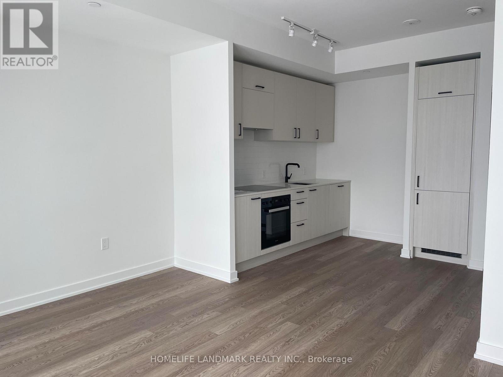 3018 - 1 Quarrington Lane, Toronto, Ontario  M3C 0S4 - Photo 6 - C12803972