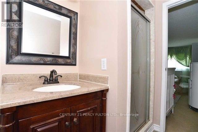 24 Charlton Crescent, Ajax (South West), Ontario  L1S 4B8 - Photo 14 - E12803938