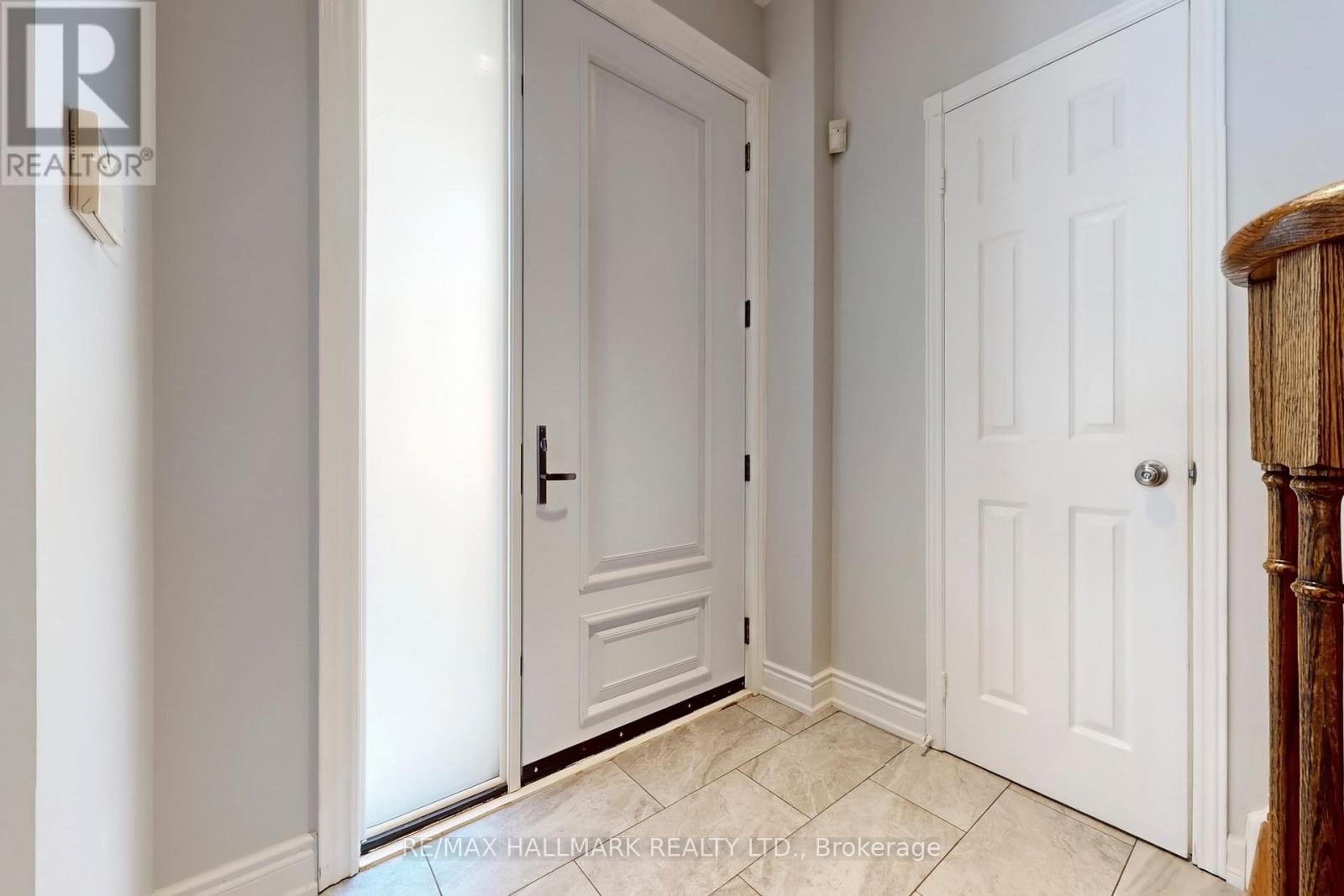 22 Portsmouth Drive, Toronto, Ontario  M1C 5C9 - Photo 4 - E12803998