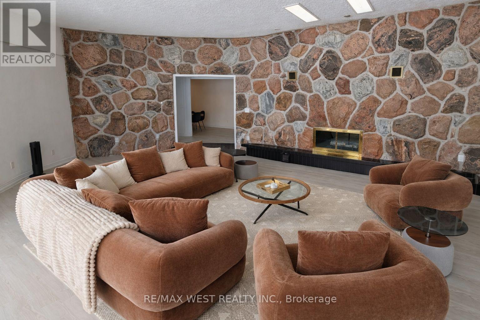 25 Ramblewood Drive, Wasaga Beach, Ontario  L9Z 0C4 - Photo 10 - S12803996