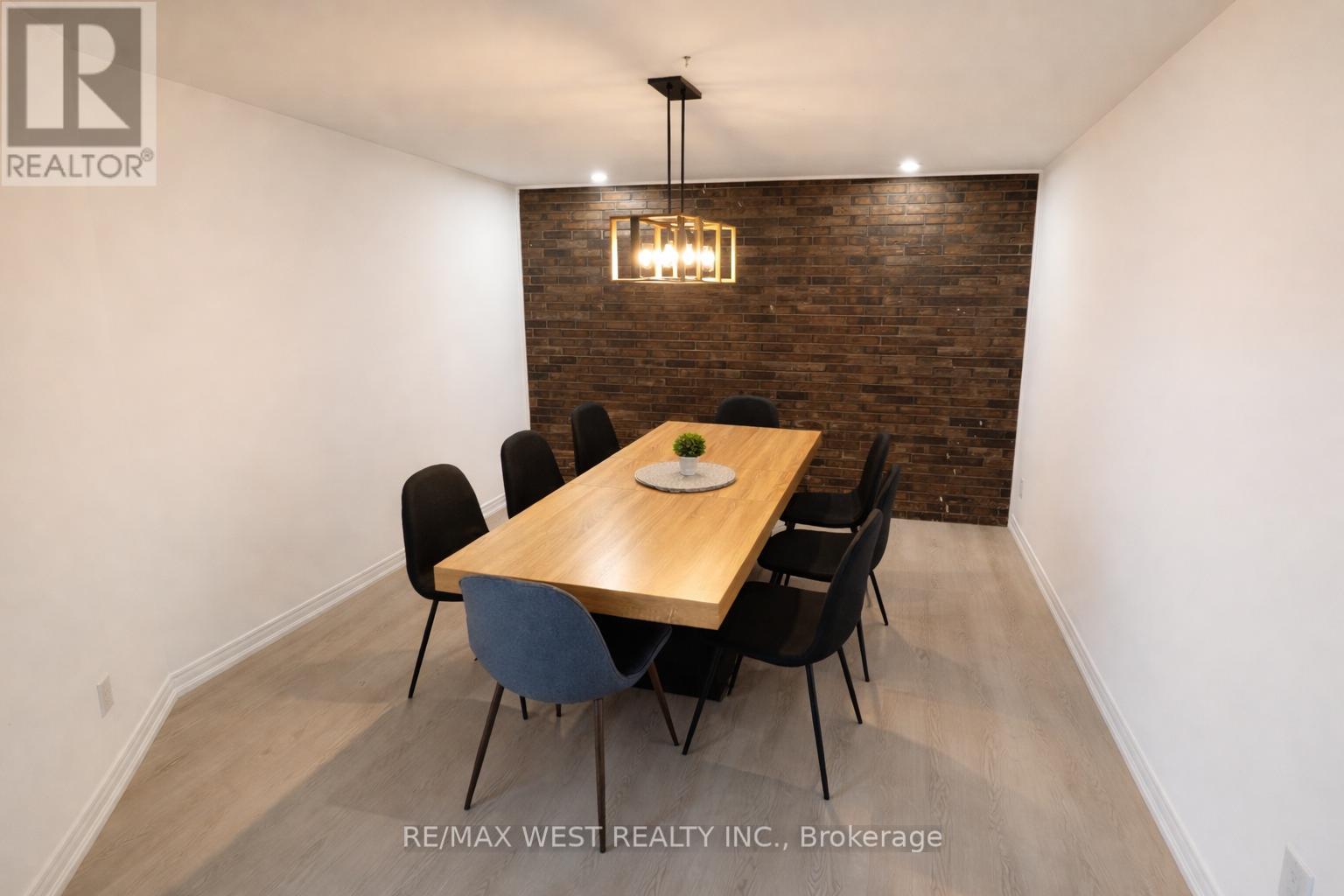 25 Ramblewood Drive, Wasaga Beach, Ontario  L9Z 0C4 - Photo 17 - S12803996