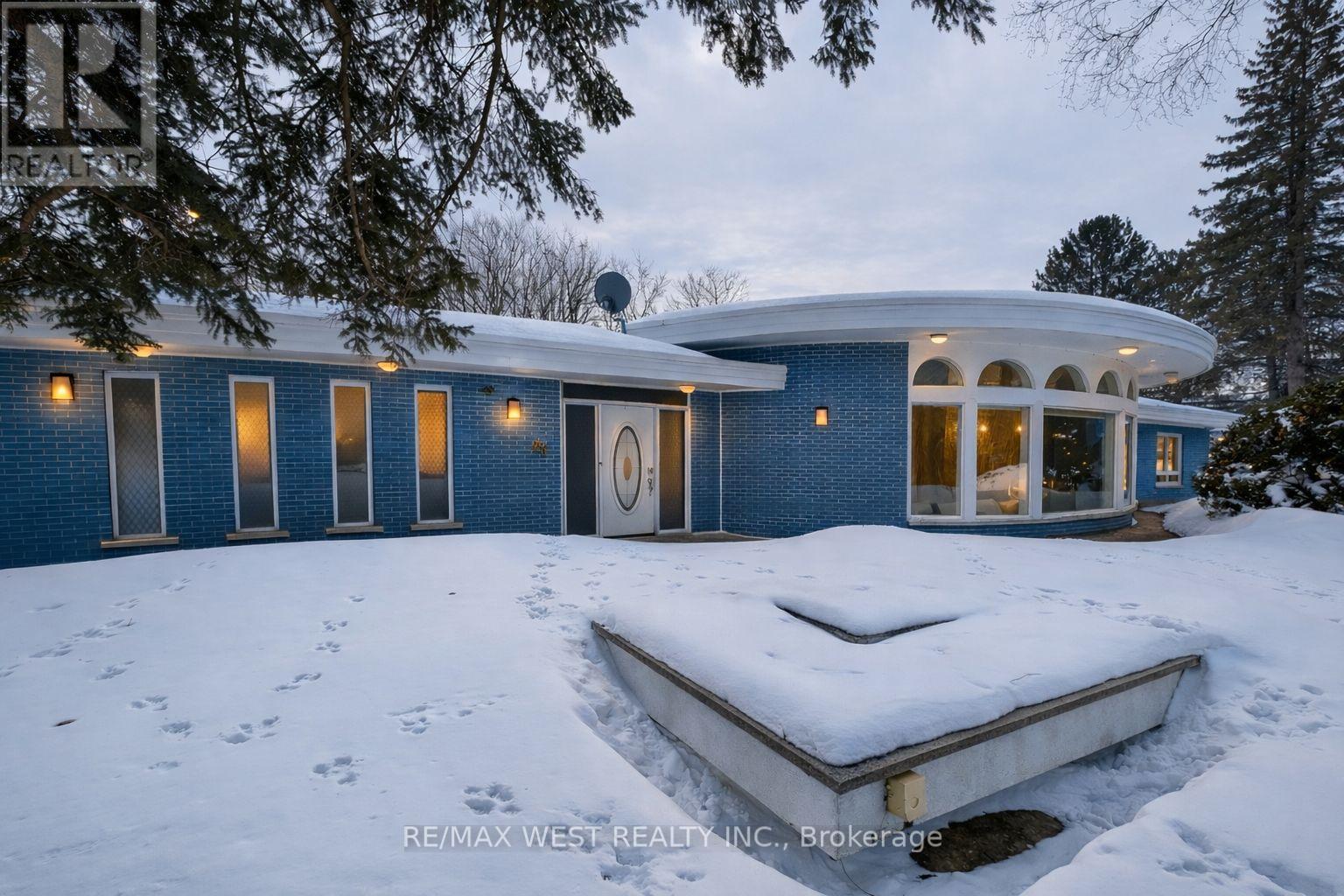 25 Ramblewood Drive, Wasaga Beach, Ontario  L9Z 0C4 - Photo 2 - S12803996