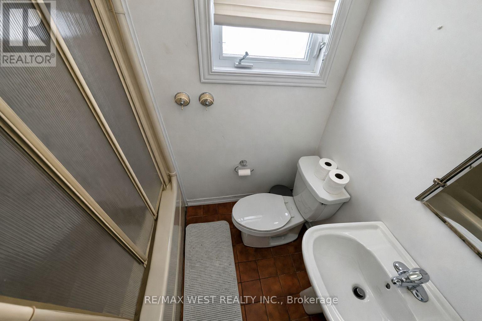 25 Ramblewood Drive, Wasaga Beach, Ontario  L9Z 0C4 - Photo 30 - S12803996