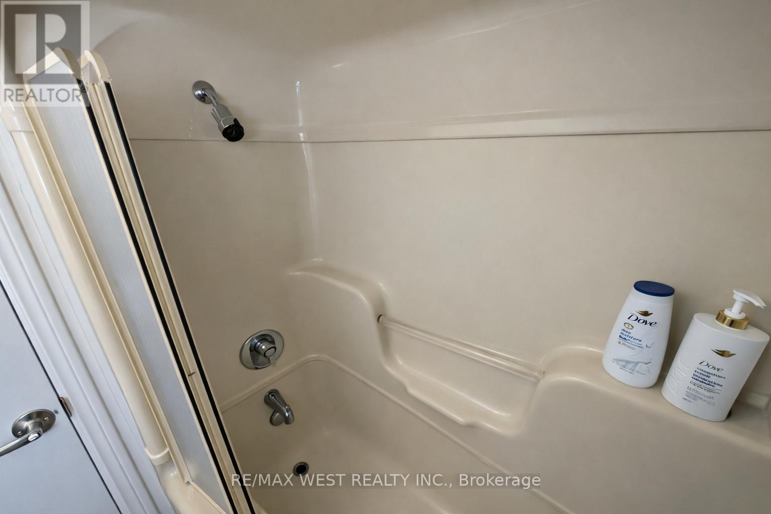 25 Ramblewood Drive, Wasaga Beach, Ontario  L9Z 0C4 - Photo 31 - S12803996