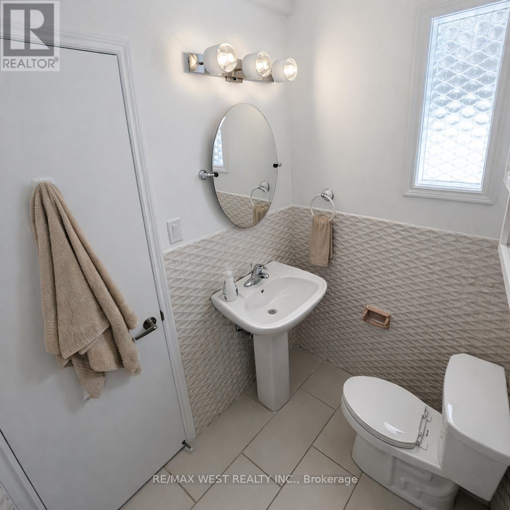 25 Ramblewood Drive, Wasaga Beach, Ontario  L9Z 0C4 - Photo 32 - S12803996