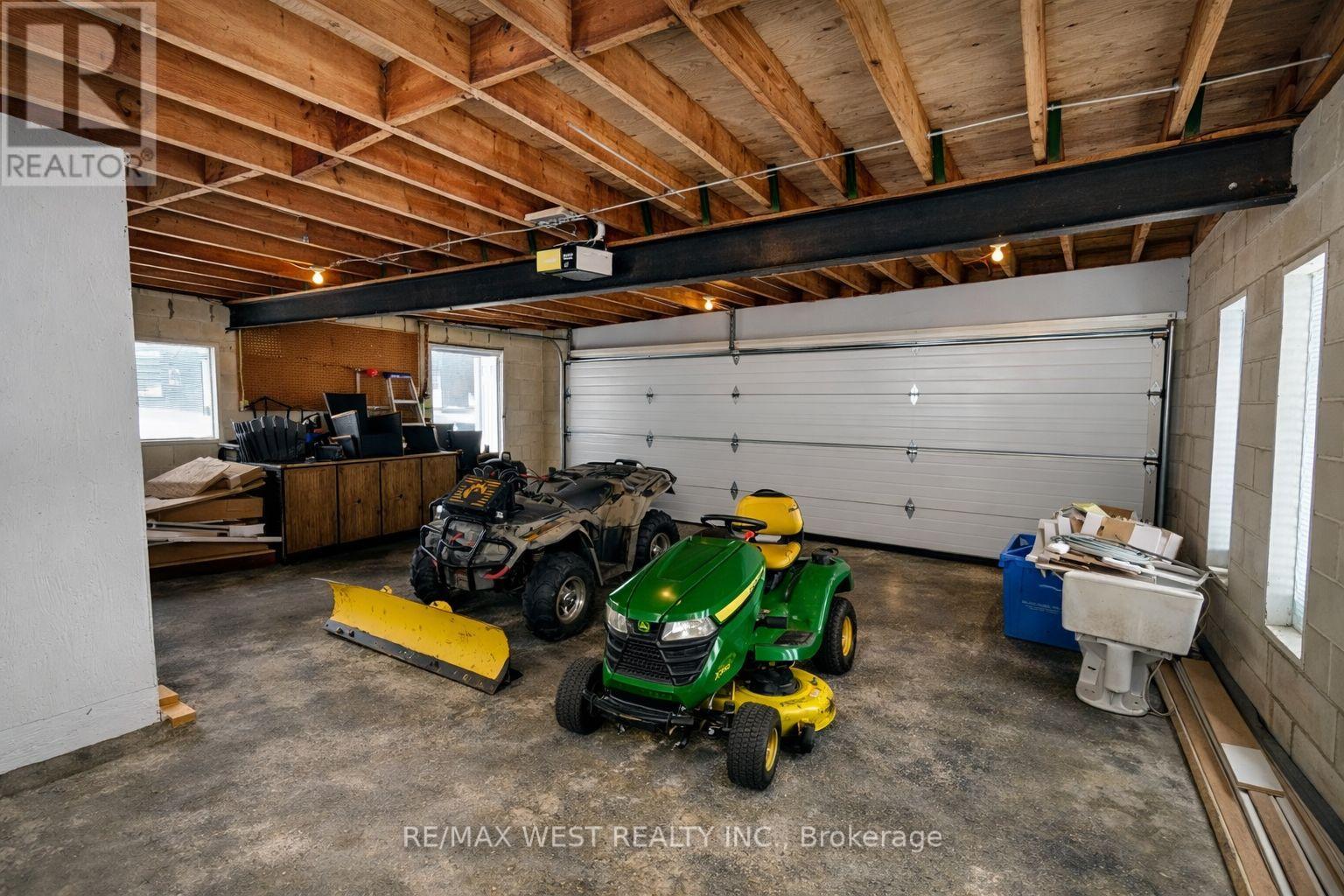 25 Ramblewood Drive, Wasaga Beach, Ontario  L9Z 0C4 - Photo 40 - S12803996