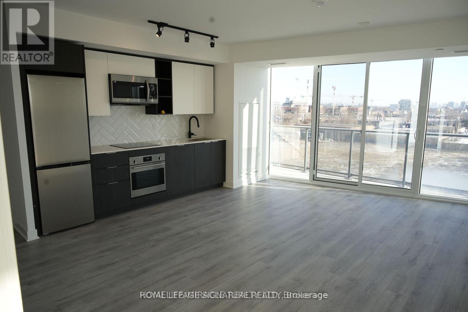 626 - 36 ZORRA STREET, Toronto, Ontario