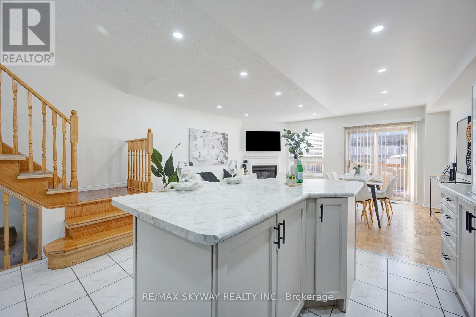 3265 Raindance Crescent, Mississauga, Ontario  L5N 8L8 - Photo 12 - W12803930