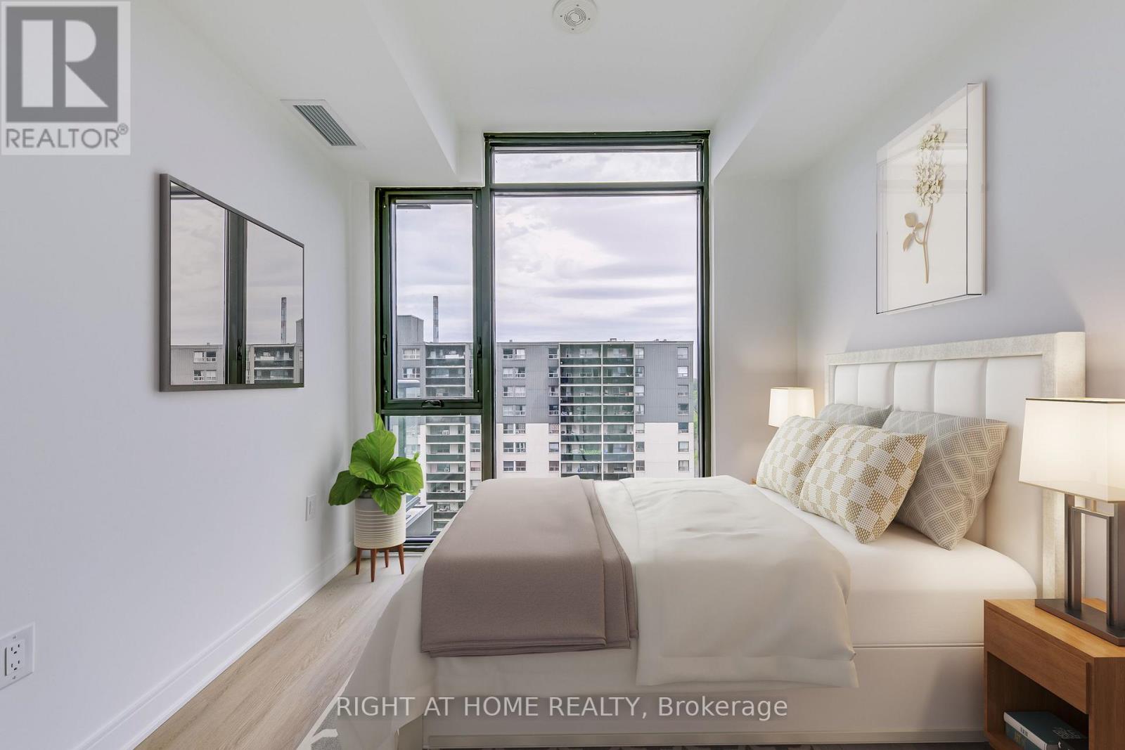 912 - 86 Dundas Street E, Mississauga, Ontario  L5A 0B1 - Photo 11 - W12803944