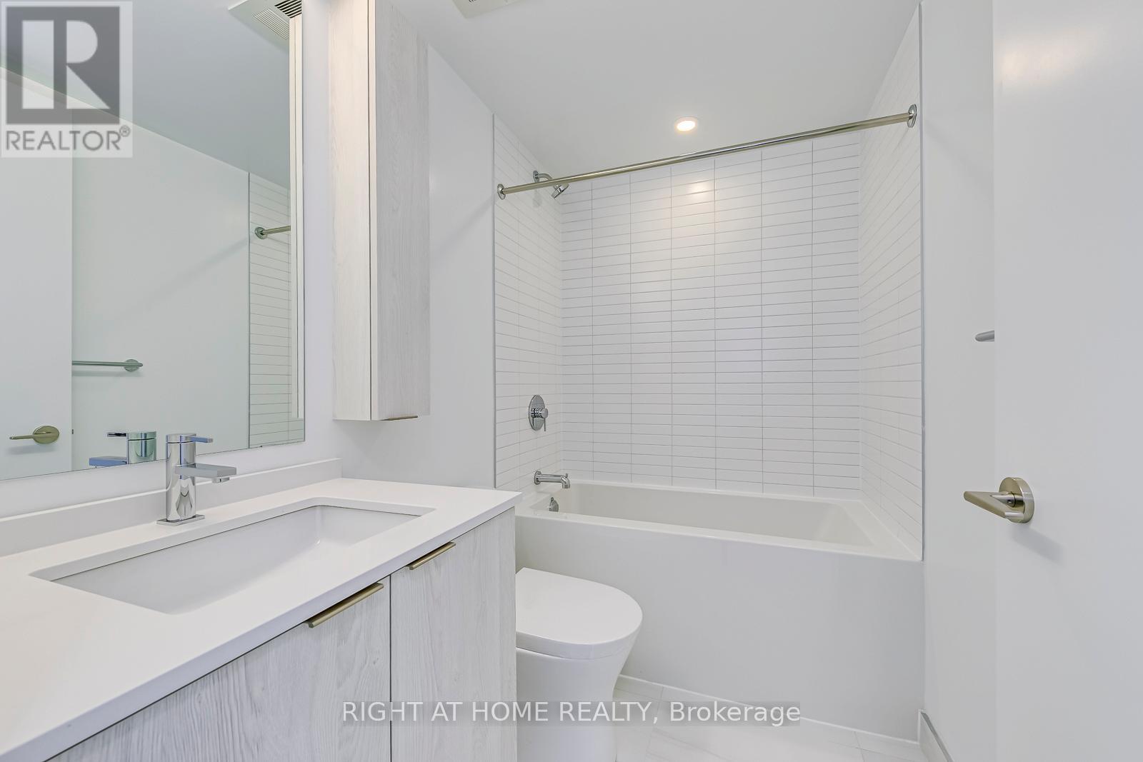 912 - 86 Dundas Street E, Mississauga, Ontario  L5A 0B1 - Photo 19 - W12803944