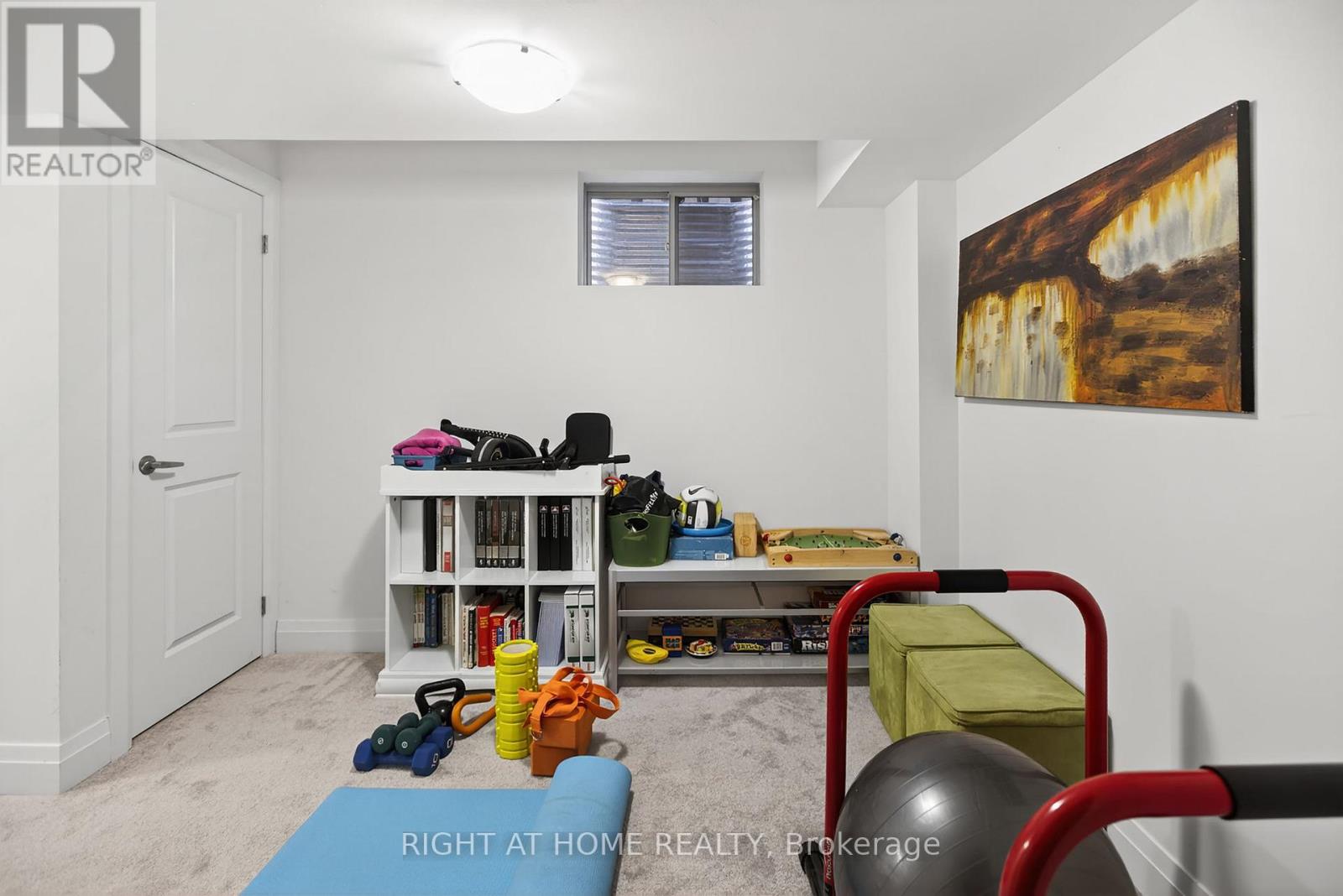 1802 Mitoff Place, Mississauga, Ontario L4W 0E8 - Photo 20 - W12803962