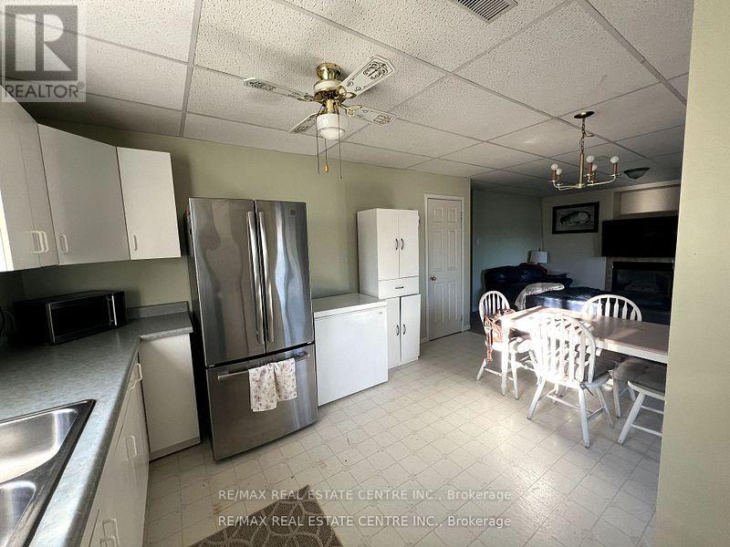 22 Lawton Court, Orangeville, Ontario  L9W 4X4 - Photo 7 - W12803974