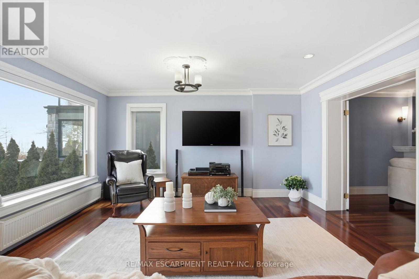 104 Cumberland Drive, Mississauga, Ontario  L5G 3M8 - Photo 12 - W12803988