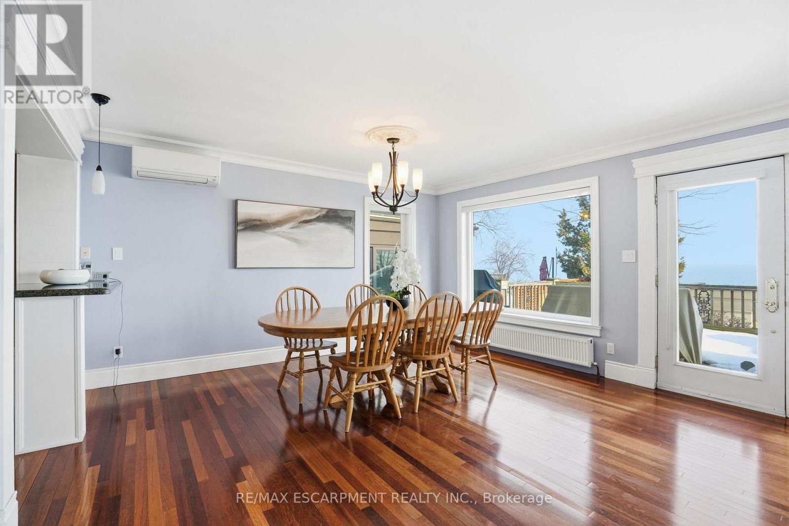 104 Cumberland Drive, Mississauga, Ontario  L5G 3M8 - Photo 13 - W12803988