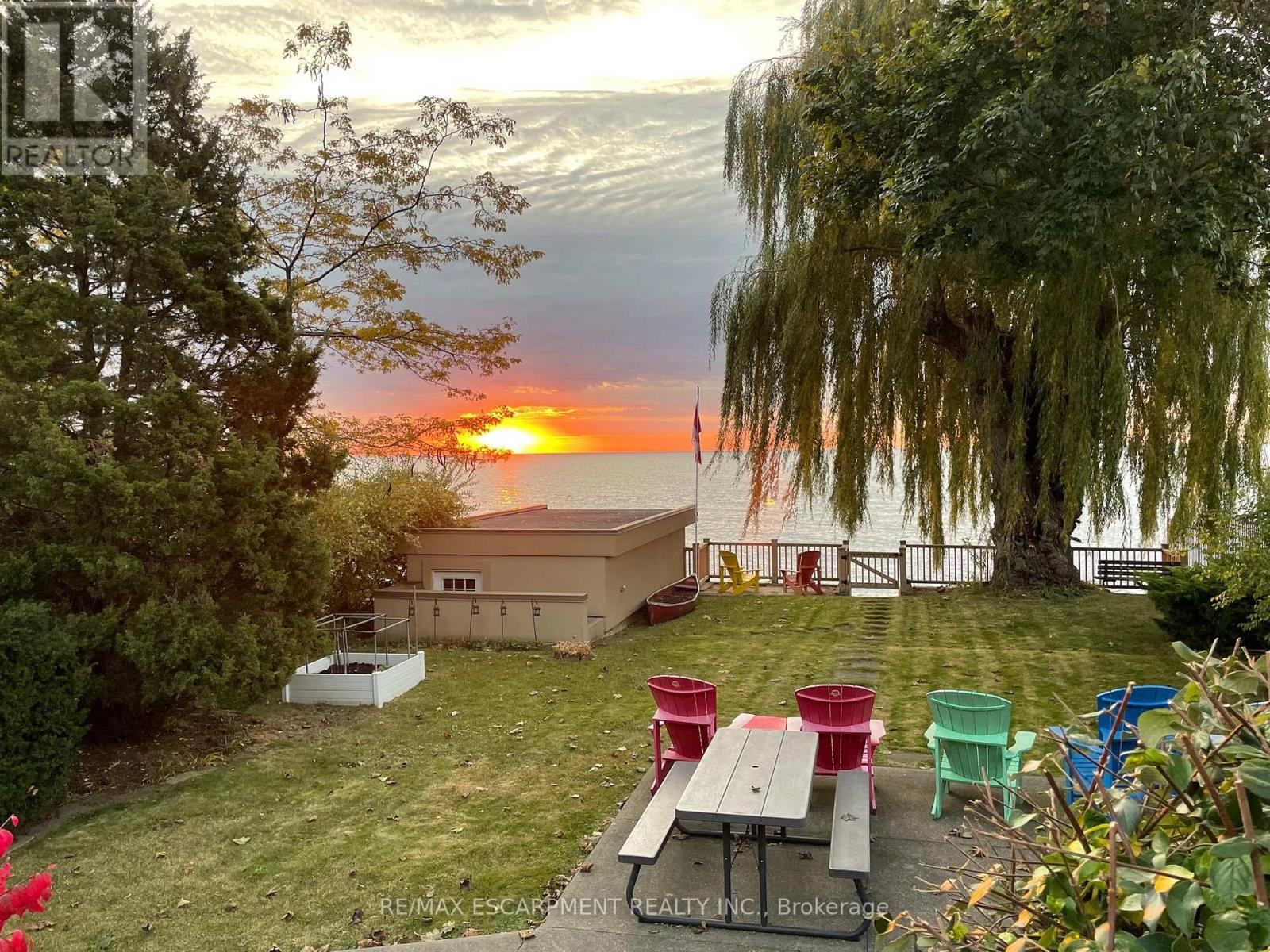 104 Cumberland Drive, Mississauga, Ontario  L5G 3M8 - Photo 47 - W12803988