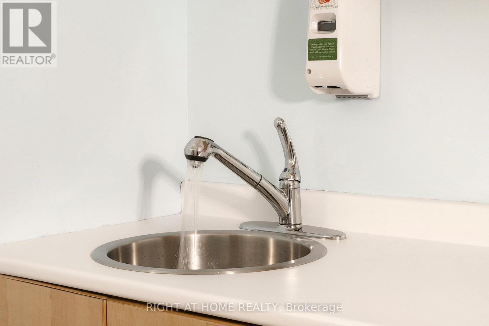 2390a Bloor Street W, Toronto, Ontario  M6S 1P5 - Photo 24 - W12803994