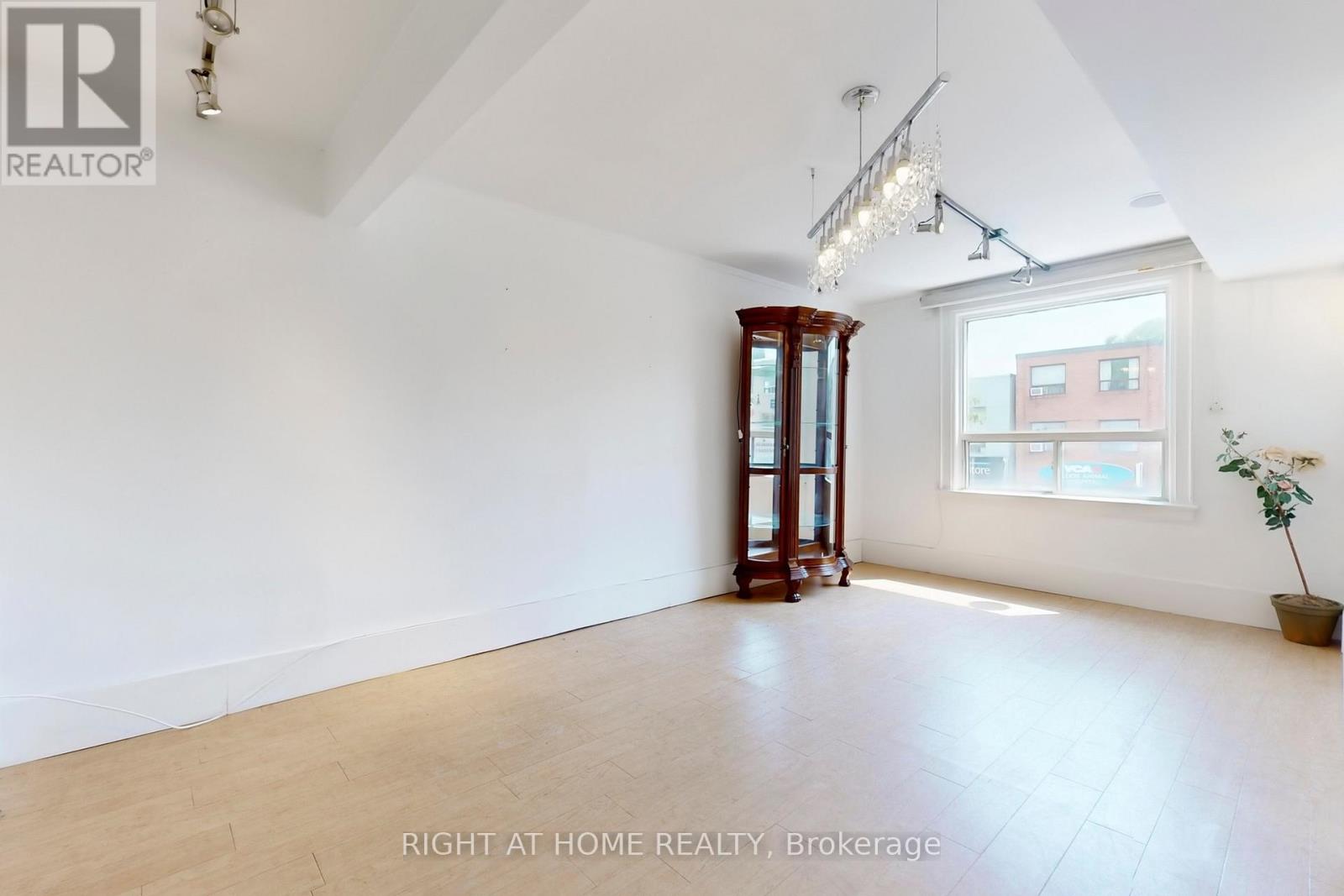 2390a Bloor Street W, Toronto, Ontario  M6S 1P5 - Photo 4 - W12803994