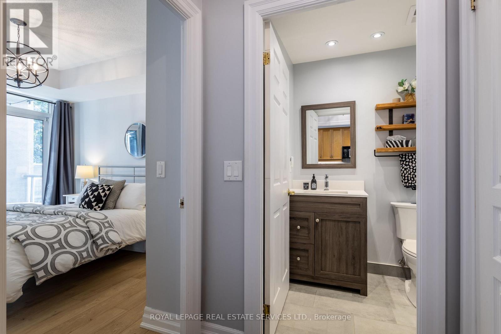 109 - 2083 Lake Shore Boulevard W, Toronto, Ontario  M8V 4G2 - Photo 11 - W12804022