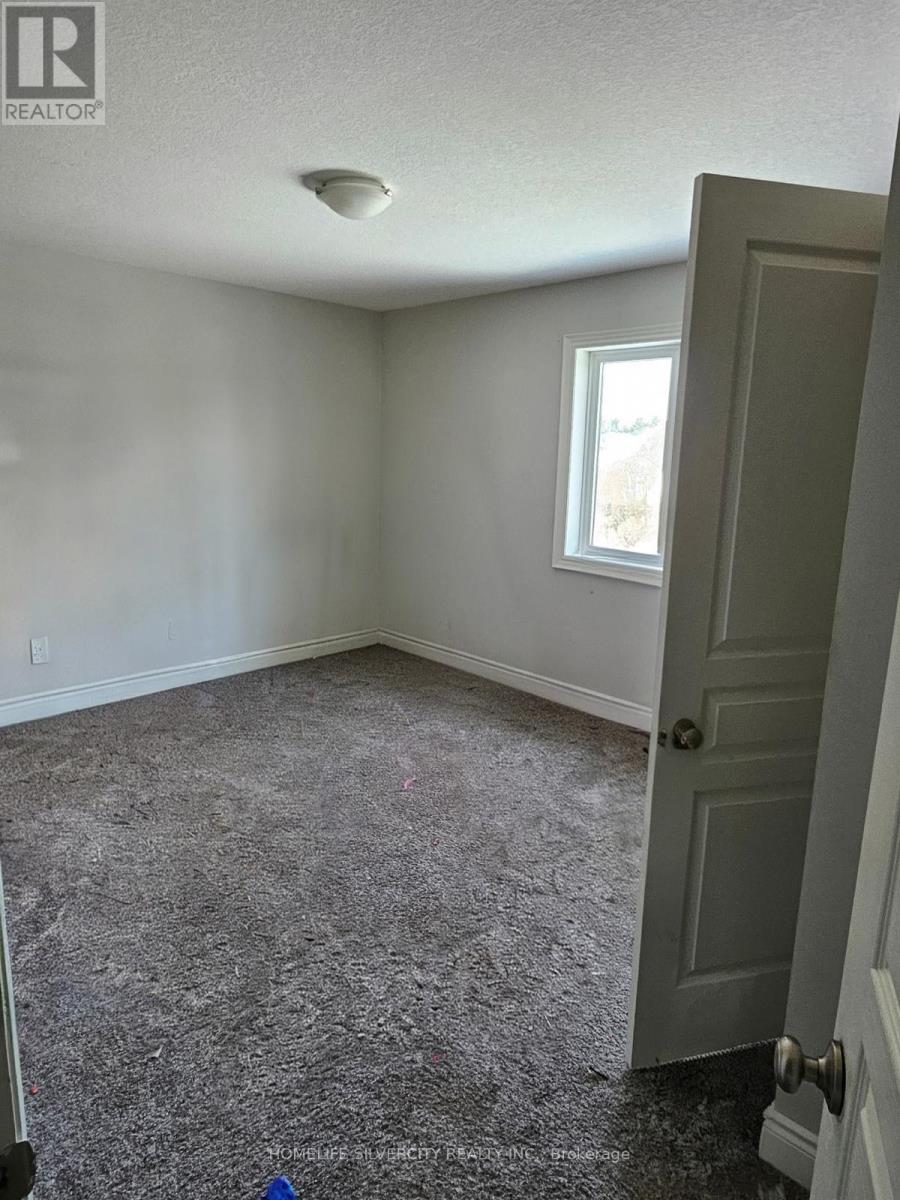 35 Balmoral Lane, Zorra (Thamesford), Ontario  N0M 2M0 - Photo 3 - X12803956