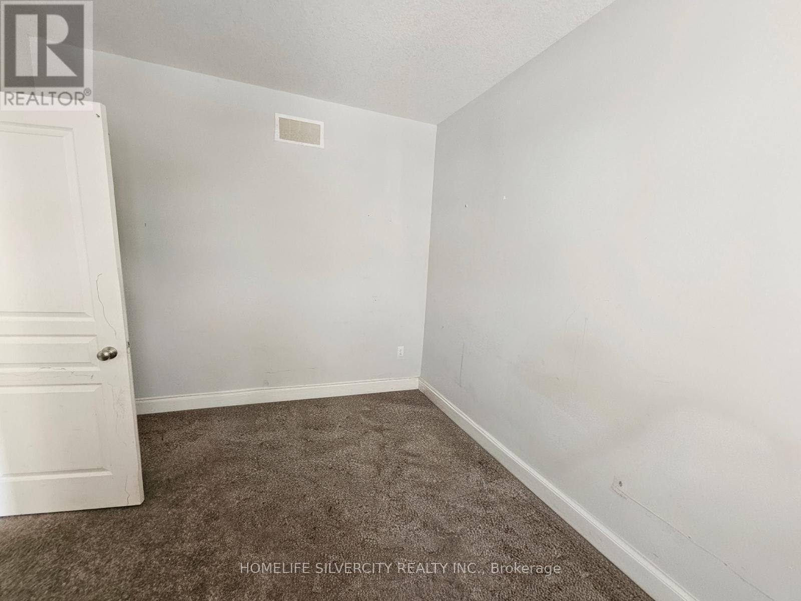 35 Balmoral Lane, Zorra (Thamesford), Ontario  N0M 2M0 - Photo 5 - X12803956