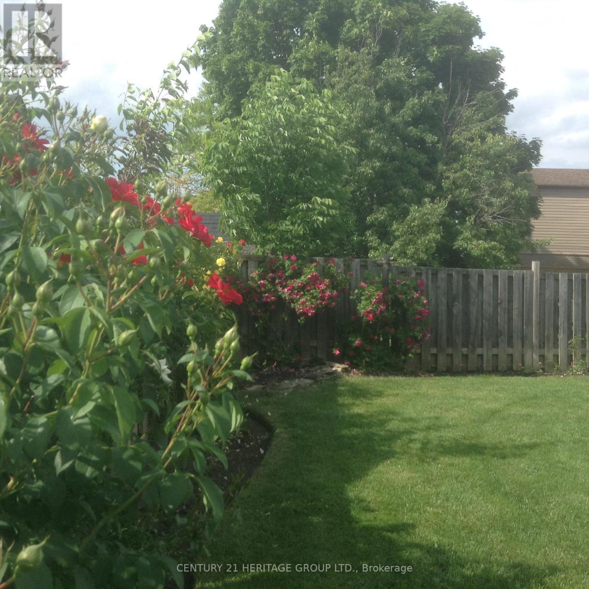 126 Garden Crescent, Hamilton, Ontario  L8V 4T4 - Photo 43 - X12803968