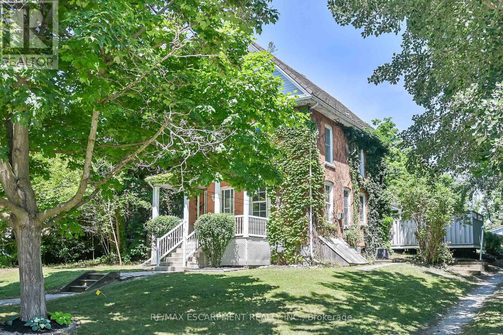 94 Sutherland Street W, Haldimand, Ontario  N3W 1B4 - Photo 3 - X12803970