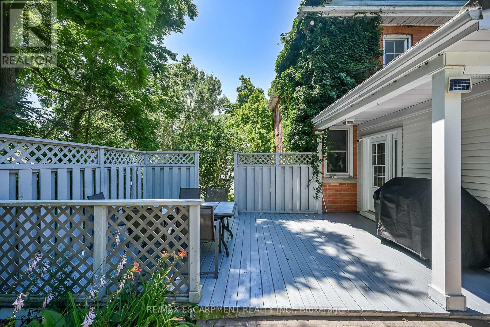 94 Sutherland Street W, Haldimand, Ontario  N3W 1B4 - Photo 39 - X12803970