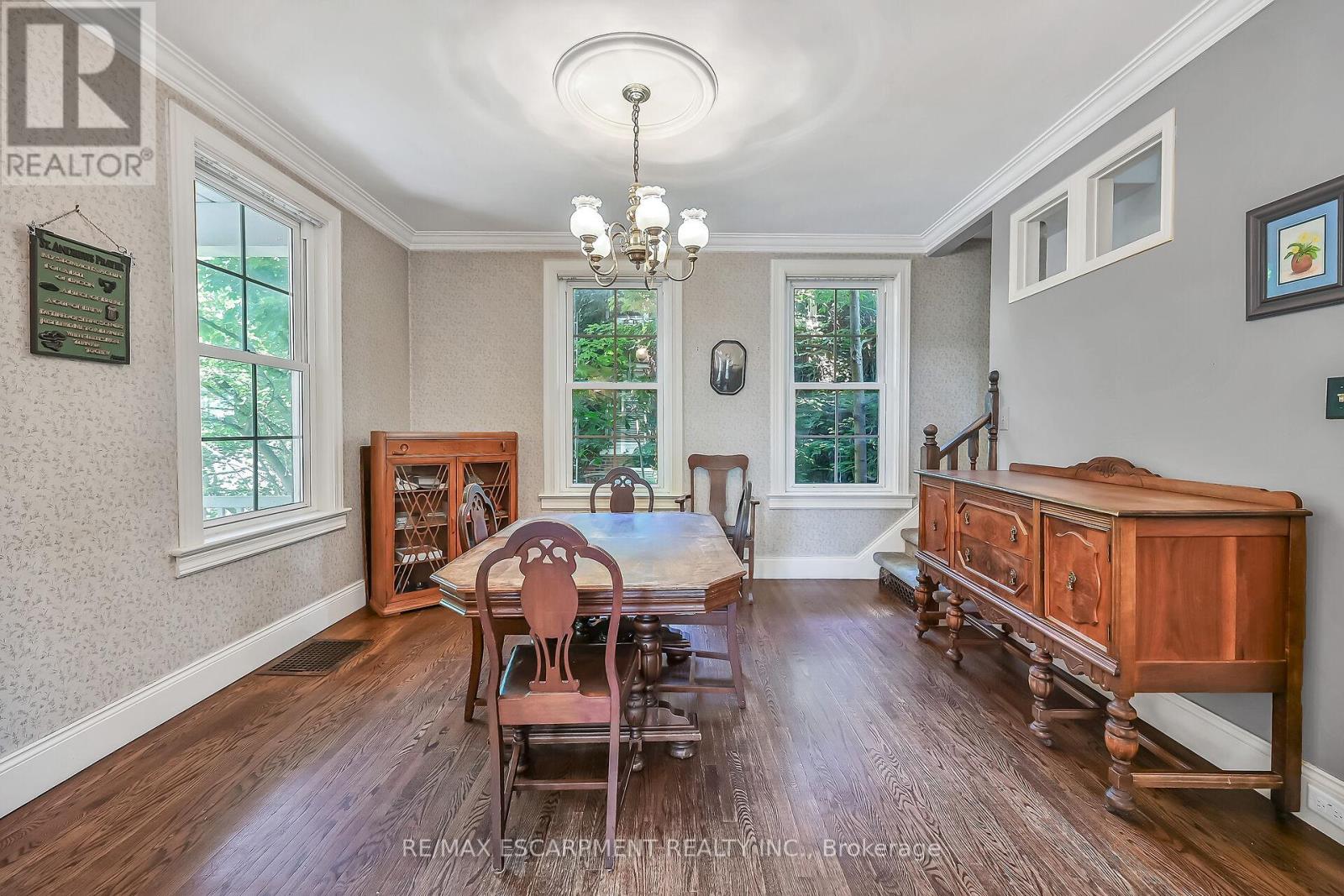 94 Sutherland Street W, Haldimand, Ontario  N3W 1B4 - Photo 8 - X12803970