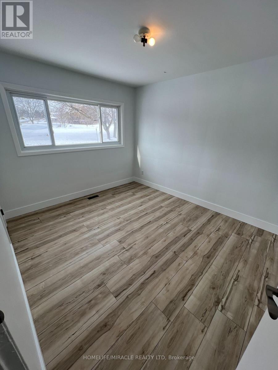 Unit 2 - 270 Clifton Road, Kitchener, Ontario  N2H 4W2 - Photo 7 - X12803984