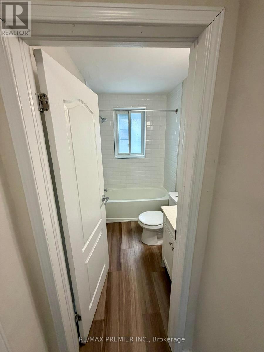 1 - 10 CROSWAITE AVENUE S, Hamilton, Ontario