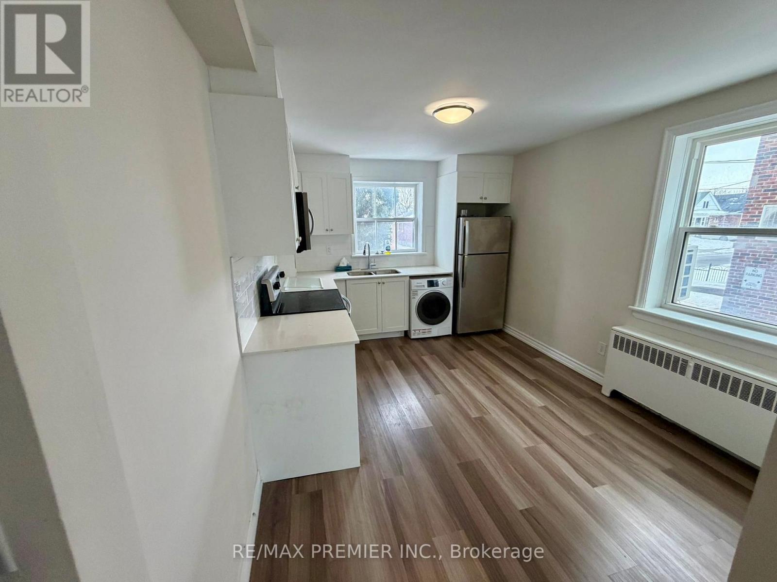 1 - 10 Croswaite Avenue S, Hamilton, Ontario  L8K 2T8 - Photo 10 - X12803986