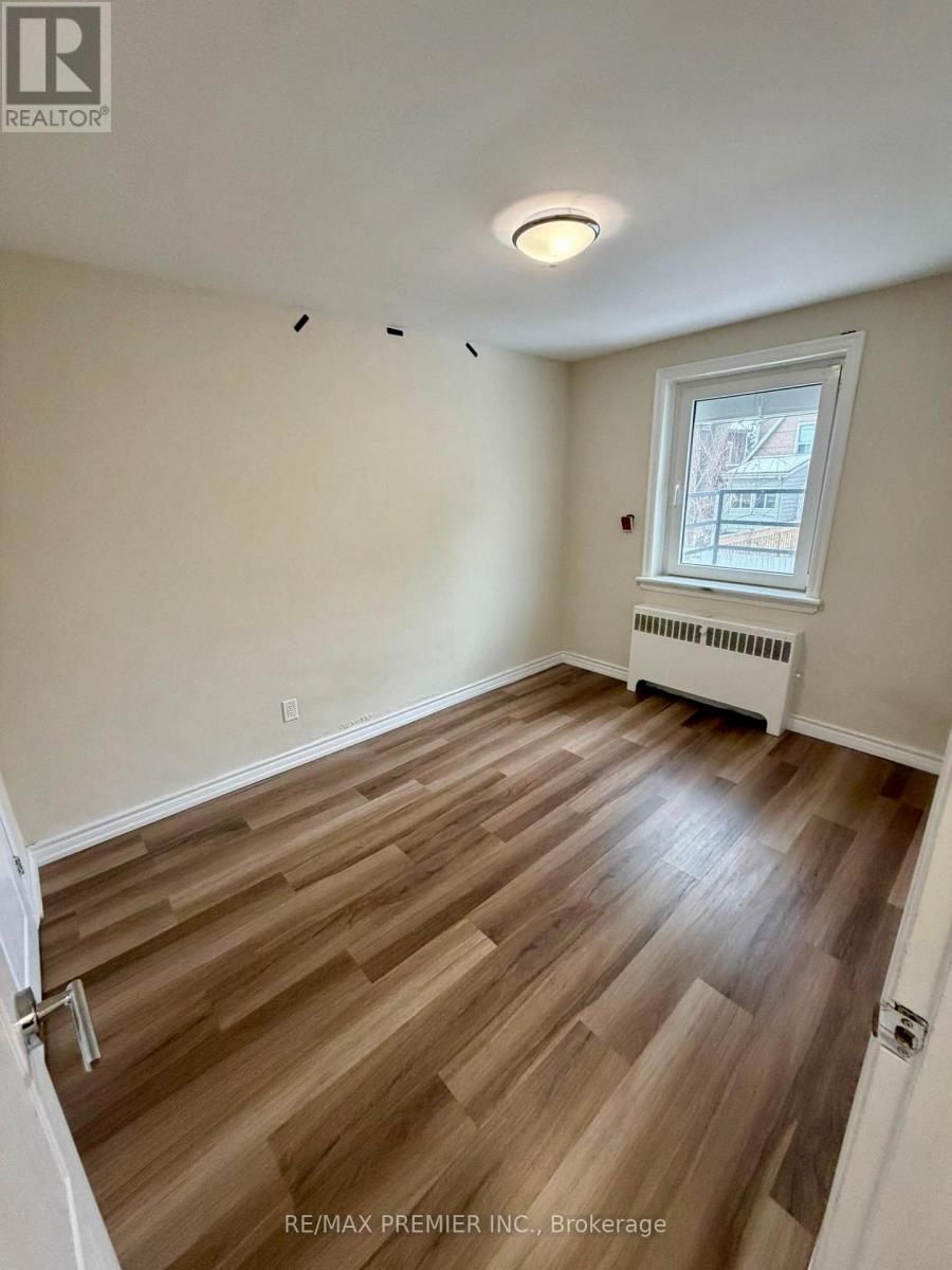 1 - 10 Croswaite Avenue S, Hamilton, Ontario  L8K 2T8 - Photo 14 - X12803986