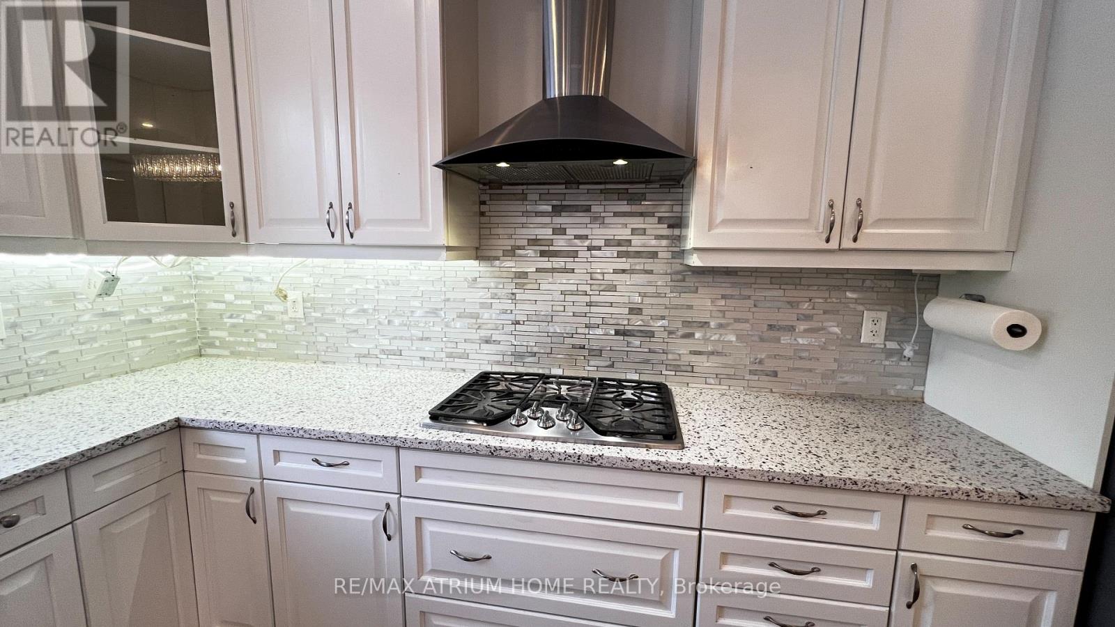 2 Forest Grove Lane, Kitchener, Ontario  N2R 1P6 - Photo 6 - X12804004