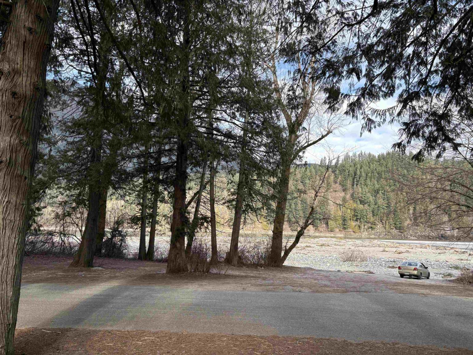 689 Hazel Street, Hope, Hope, British Columbia  V0X 1L0 - Photo 12 - R3091711