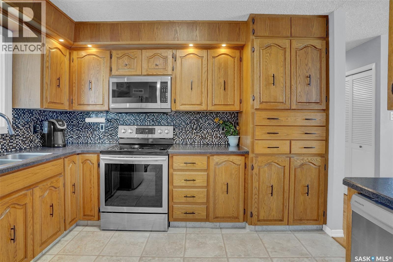 1245 Runciman Crescent N, Regina, Saskatchewan  S4X 2Z3 - Photo 12 - SK028771