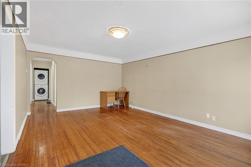 31 Hoffman Street, Kitchener, Ontario N2M 3M8 - Photo 5 - 40806260