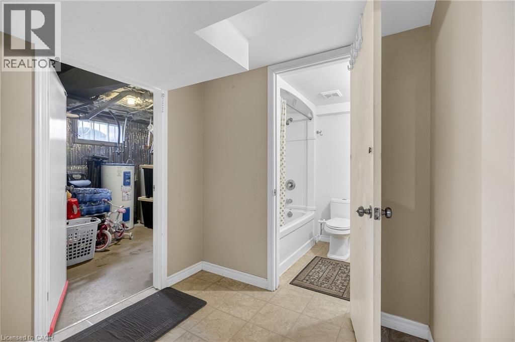 31 Hoffman Street, Kitchener, Ontario N2M 3M8 - Photo 26 - 40806260