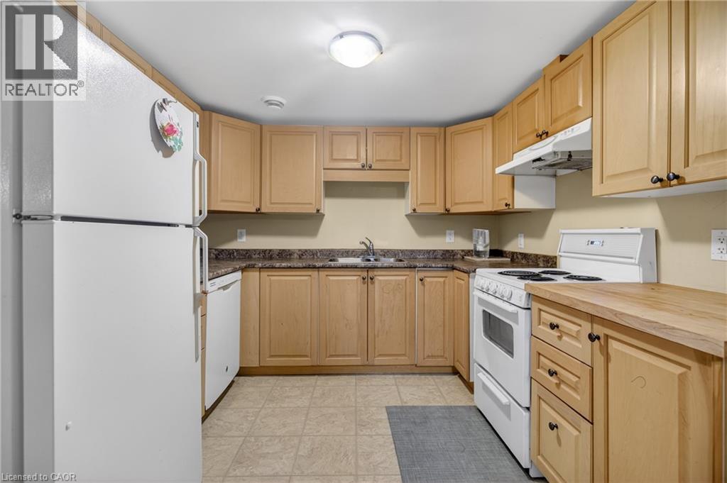 31 Hoffman Street, Kitchener, Ontario N2M 3M8 - Photo 25 - 40806408