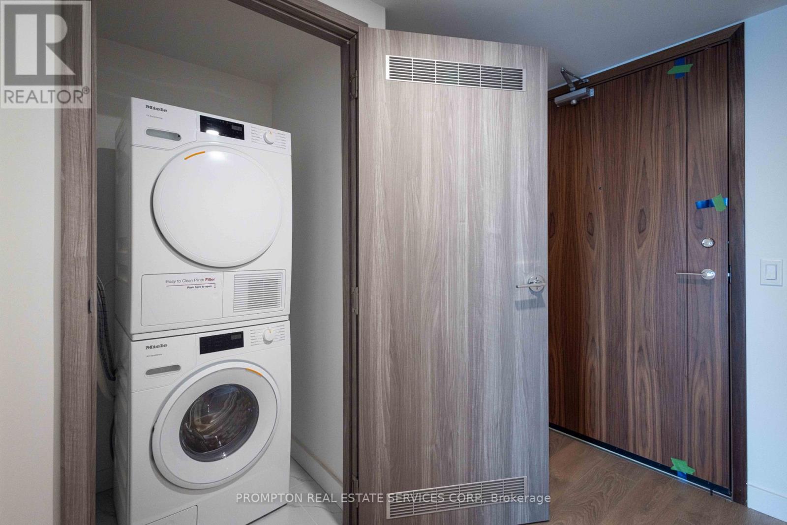 1606 - 1 Concord Cityplace Way, Toronto, Ontario  M5V 0X3 - Photo 7 - C12799390