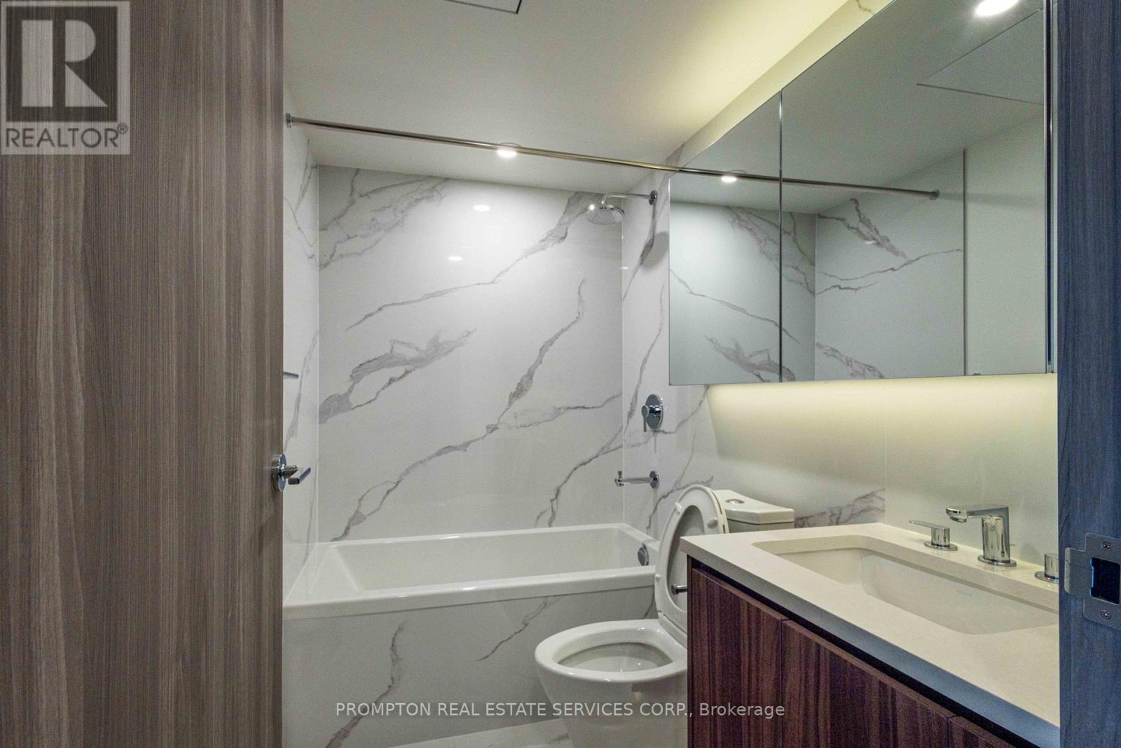 1606 - 1 Concord Cityplace Way, Toronto, Ontario  M5V 0X3 - Photo 9 - C12799390