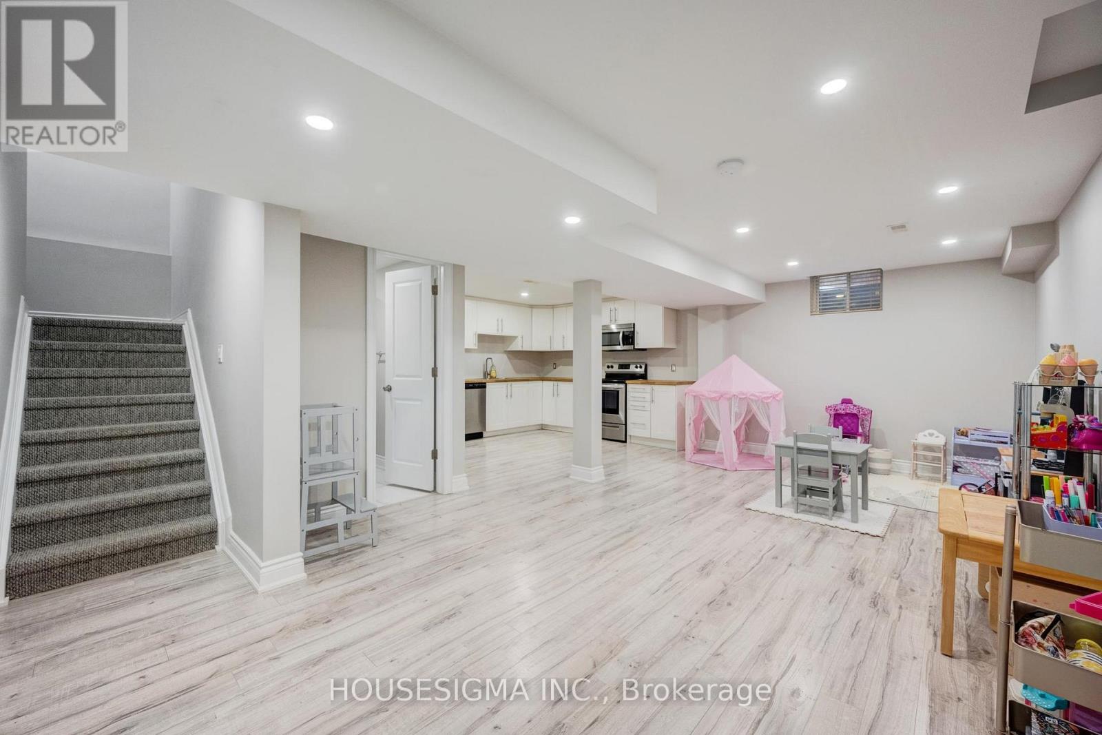 19 Seafair Crescent, Brampton, Ontario  L6Y 5W2 - Photo 38 - W12802816