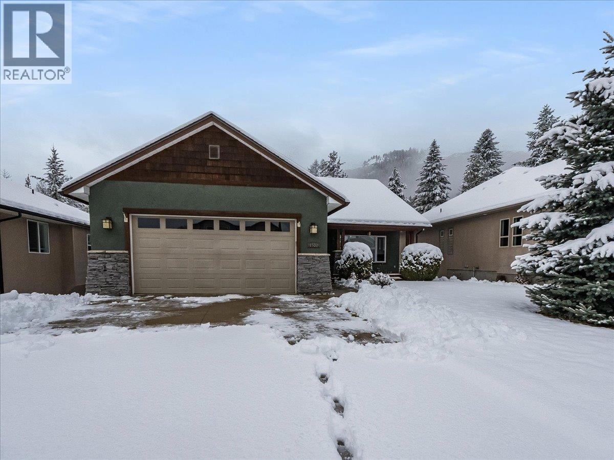 1532 Emerald Crescent, Castlegar, British Columbia  V1N 4W2 - Photo 3 - 10376320