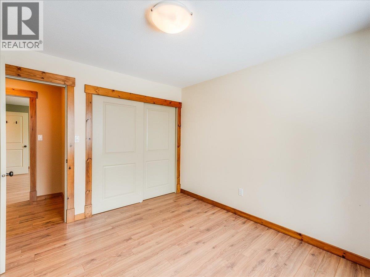 1532 Emerald Crescent, Castlegar, British Columbia  V1N 4W2 - Photo 51 - 10376320