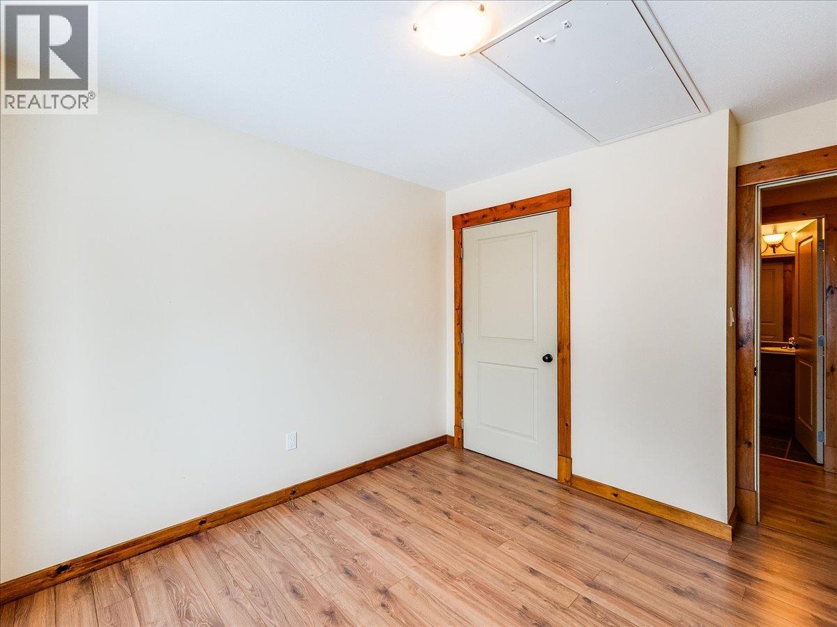 1532 Emerald Crescent, Castlegar, British Columbia  V1N 4W2 - Photo 58 - 10376320