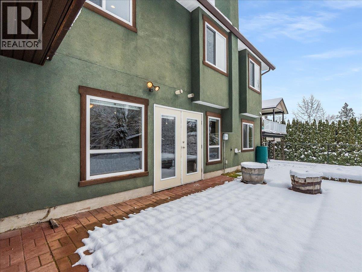 1532 Emerald Crescent, Castlegar, British Columbia  V1N 4W2 - Photo 62 - 10376320
