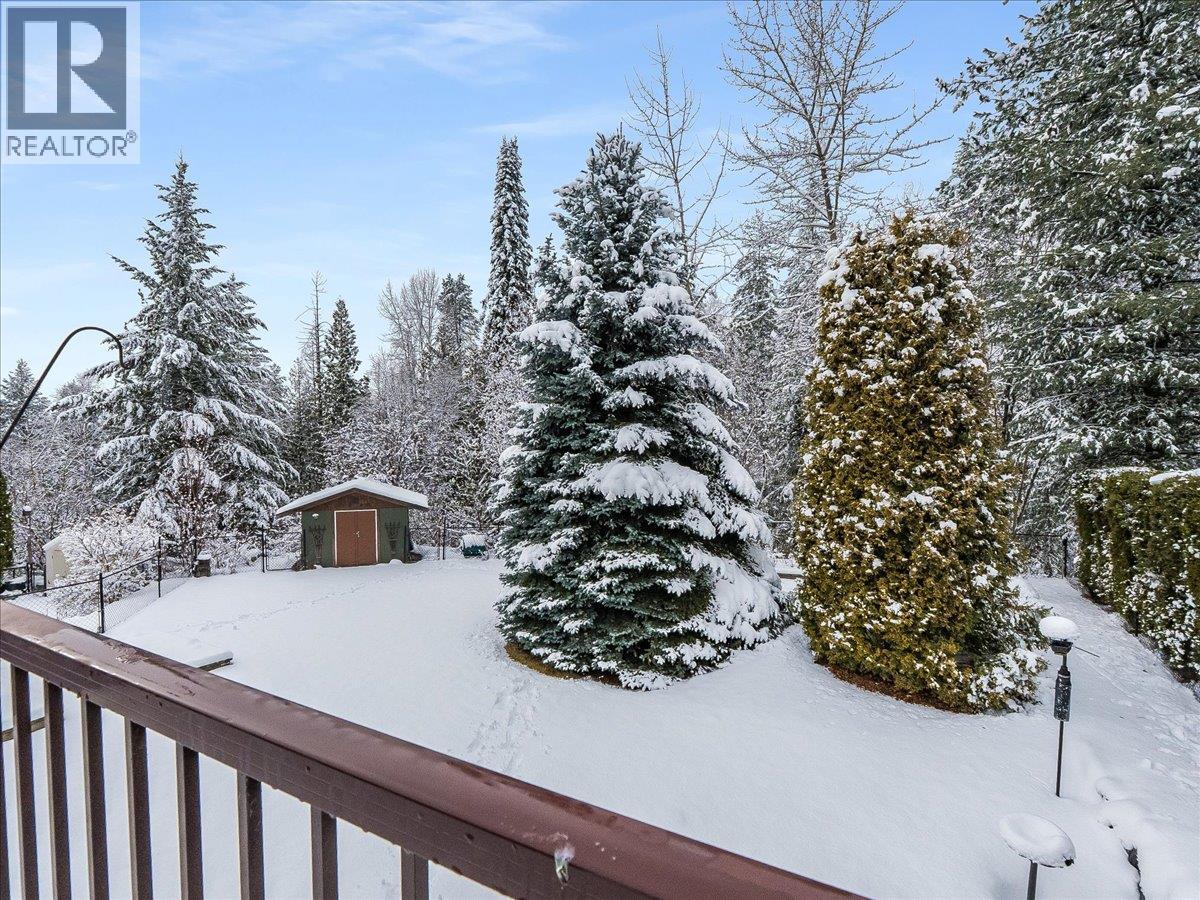 1532 Emerald Crescent, Castlegar, British Columbia  V1N 4W2 - Photo 71 - 10376320