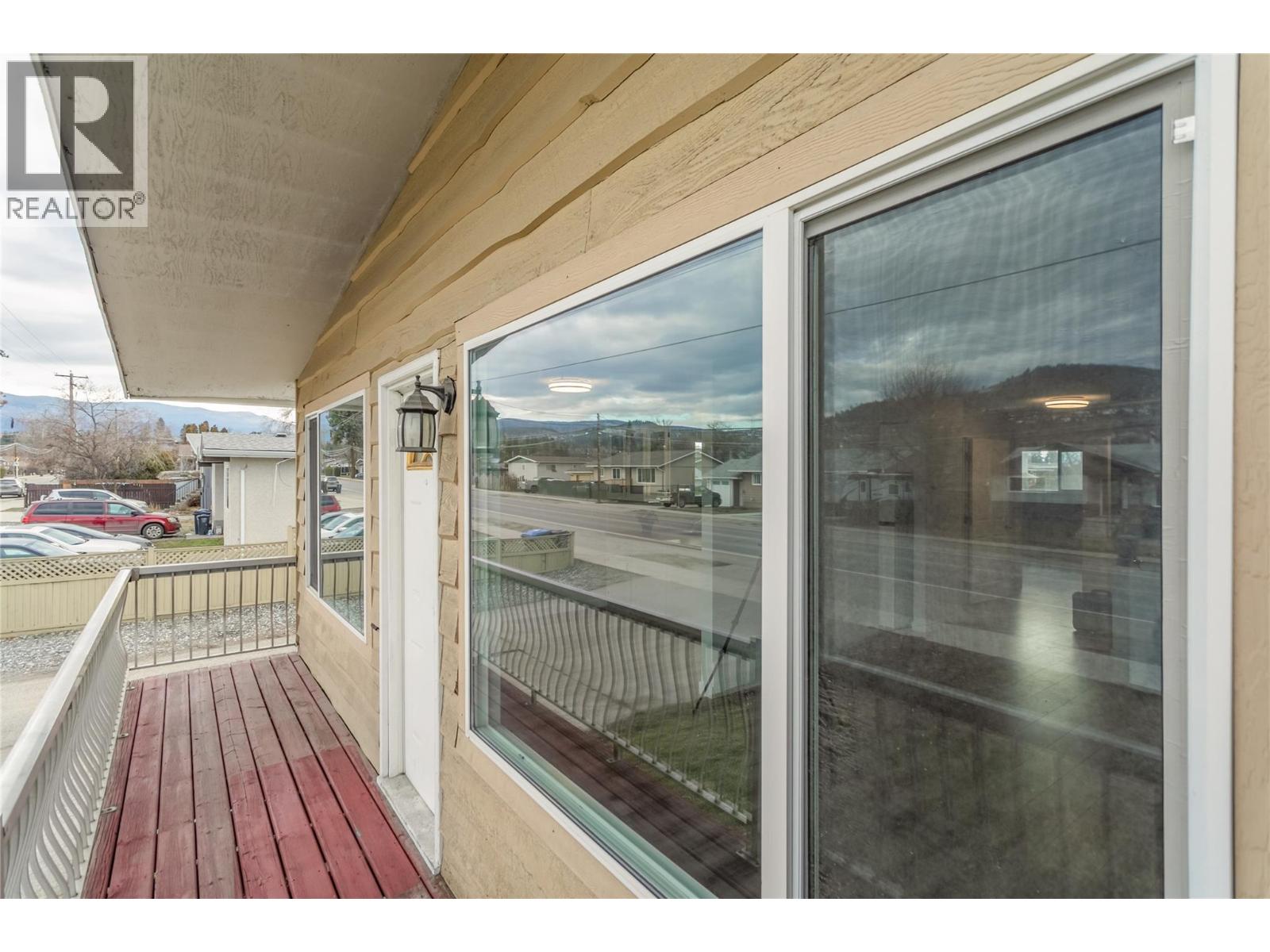 422 Rutland Road S, Kelowna, British Columbia  V1X 3A1 - Photo 21 - 10375489