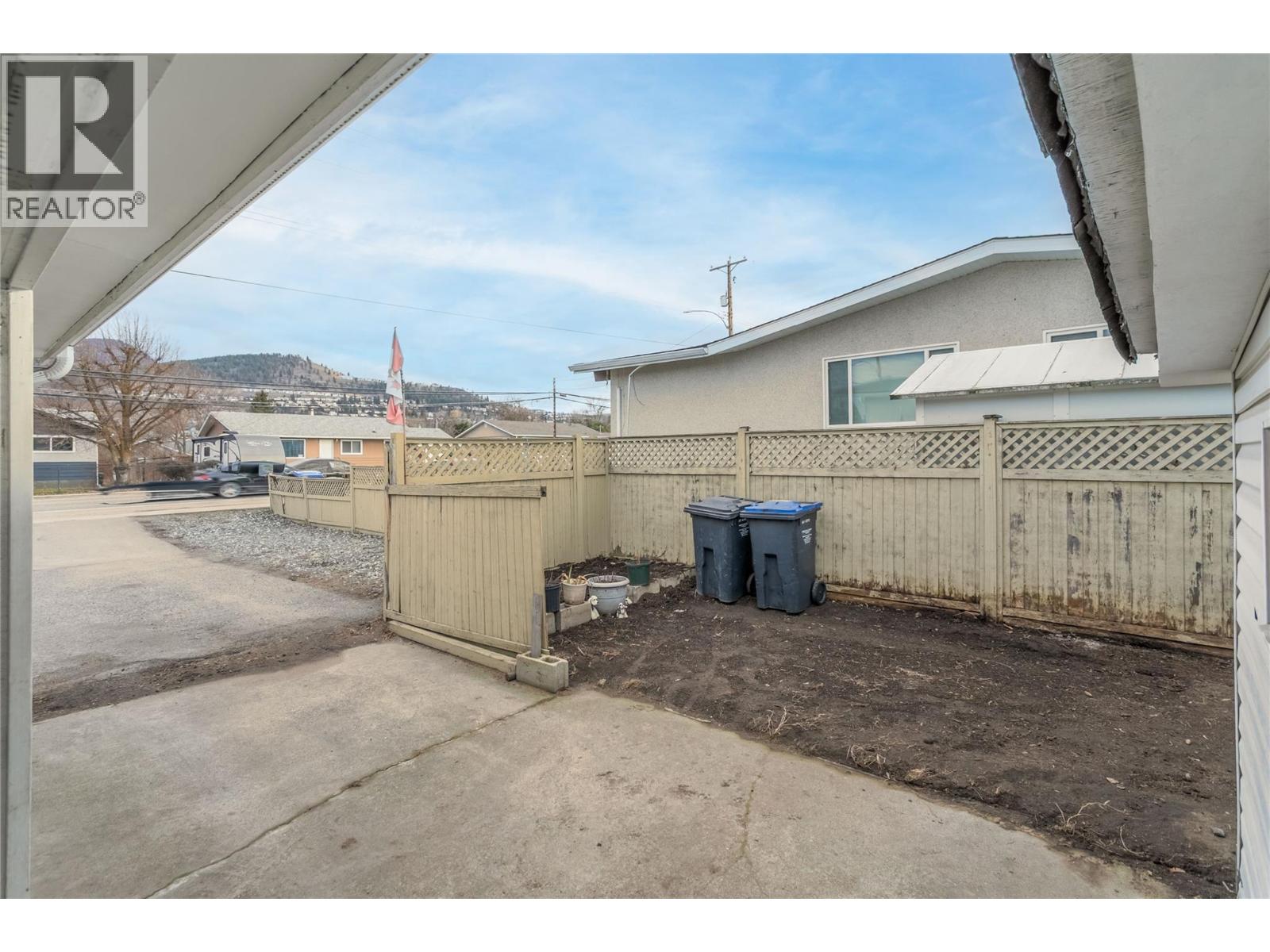 422 Rutland Road S, Kelowna, British Columbia  V1X 3A1 - Photo 32 - 10375489
