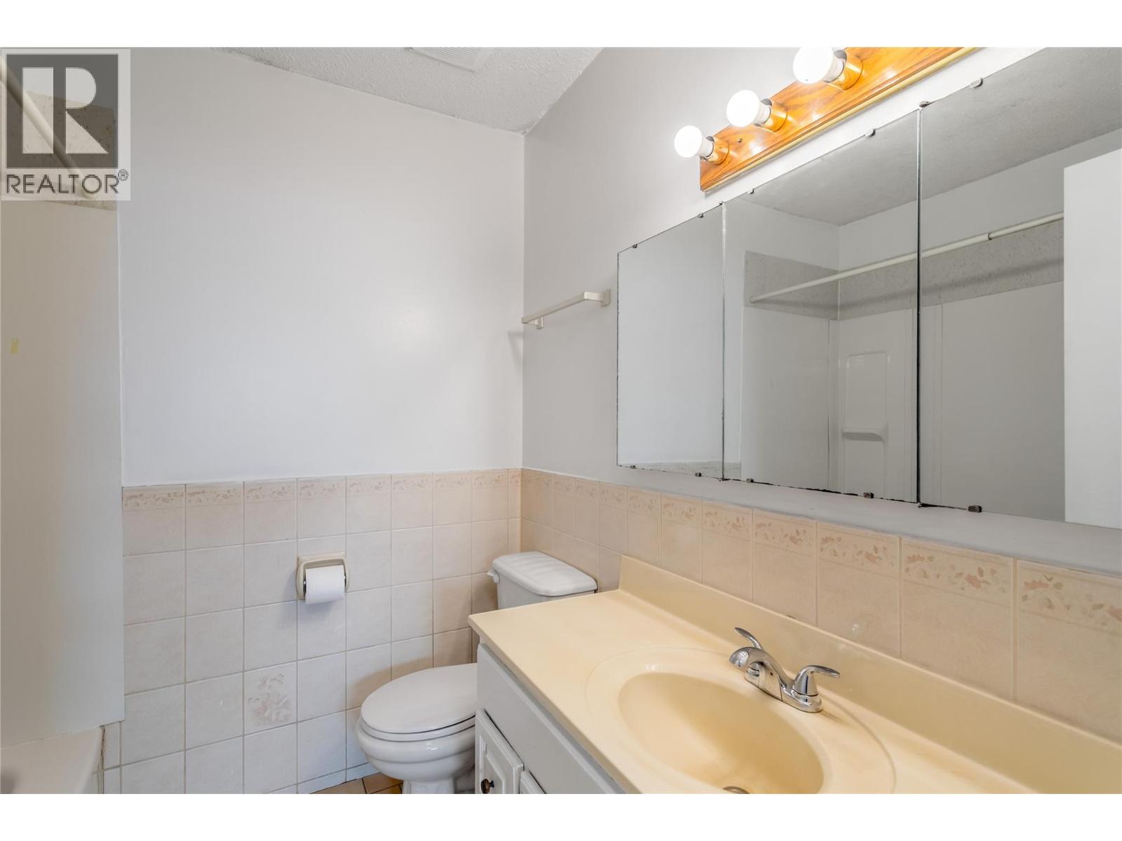 422 Rutland Road S, Kelowna, British Columbia  V1X 3A1 - Photo 7 - 10375489